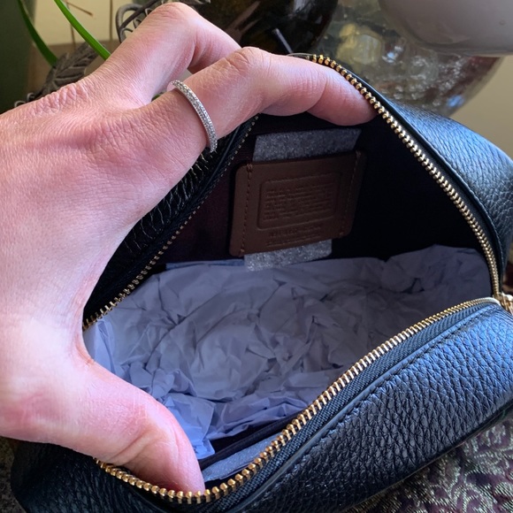 Authentic COACH Pebbled leather Floral appliqués L.Edition zip Cosmetic /wallet - Picture 7 of 15